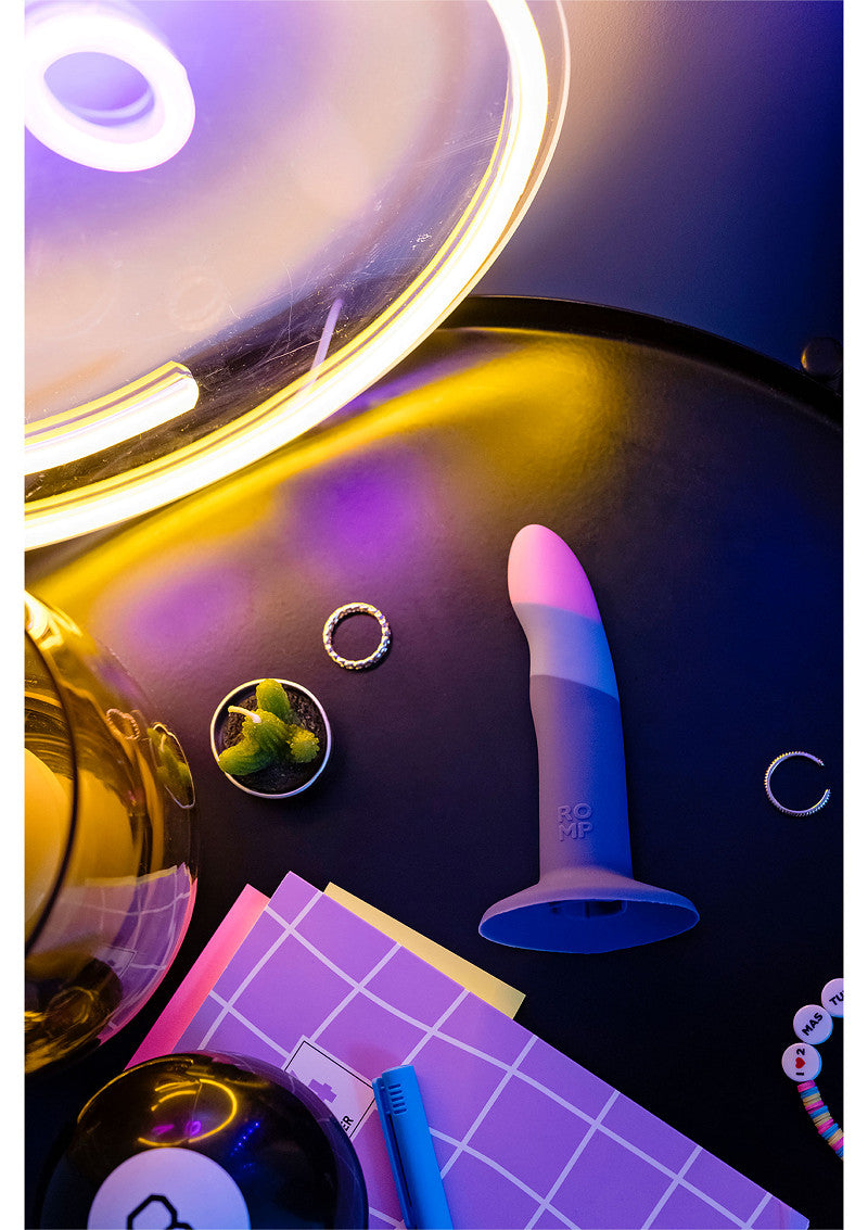 Trunk Piccolo silicone dildo