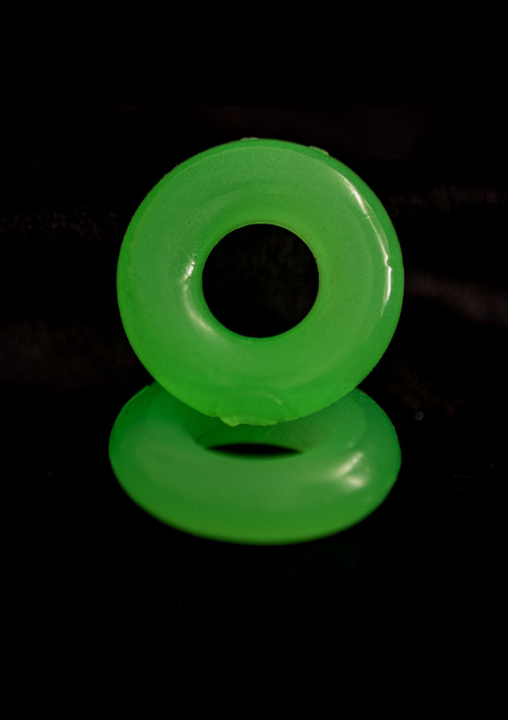 S&amp;F Glow In The Dark Love Rings